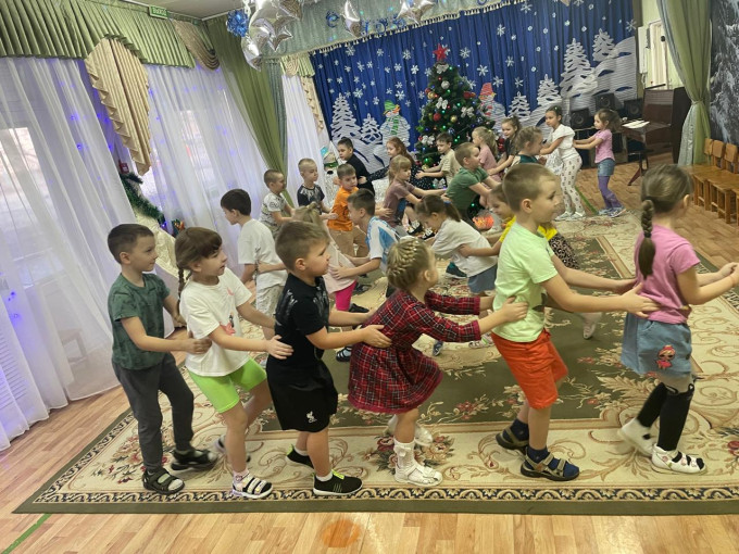 До свидания, елочка! До свидания, елочка!.